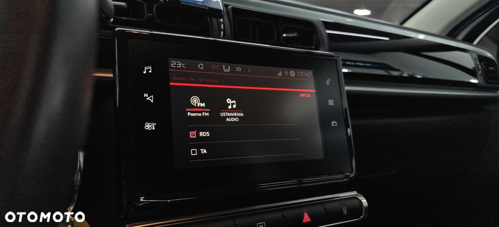 Citroën C3 1.2 PureTech Shine - 26