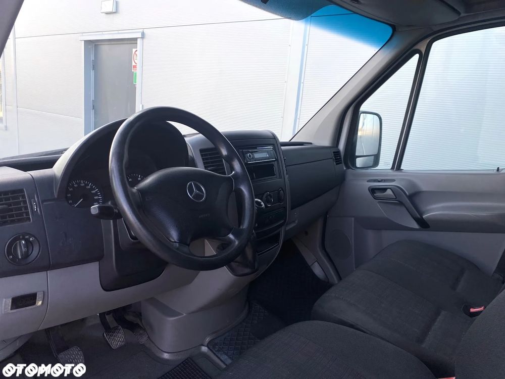 Mercedes-Benz Sprinter - 27