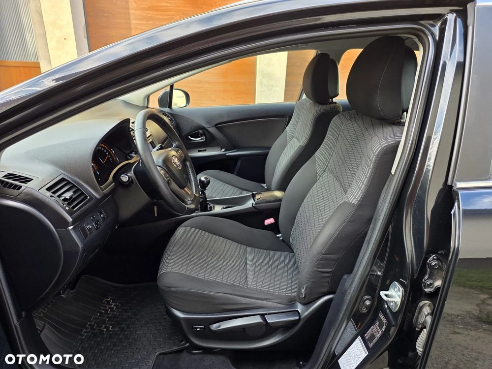 Toyota Avensis 2.0 D-4D Sol Premium - 8