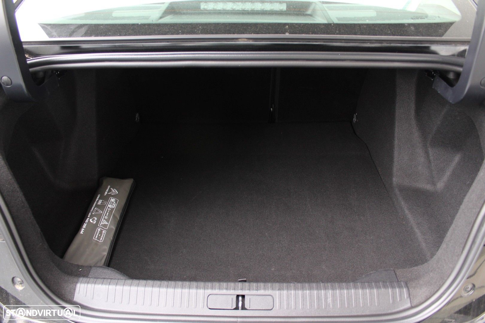 Citroën C4 X 1.2 PureTech Plus EAT8 - 25
