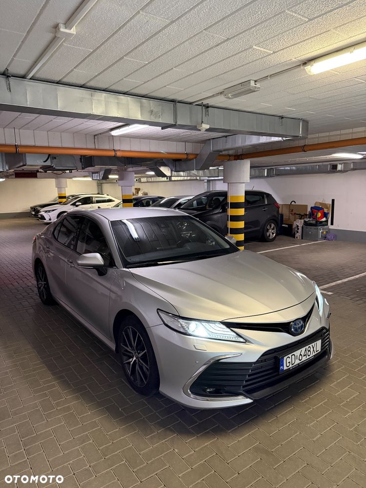 Toyota Camry 2.5 Hybrid Executive CVT - 2