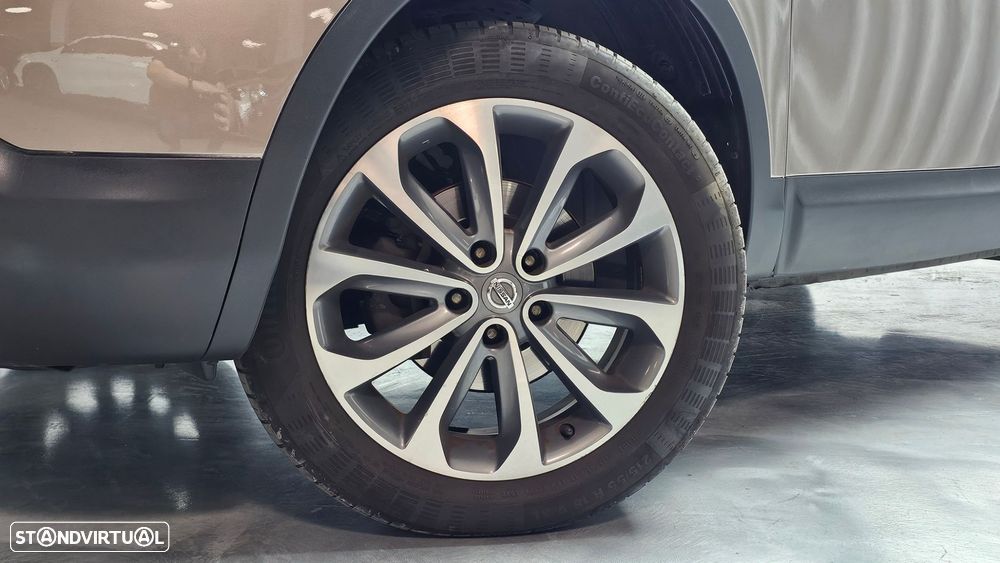 Nissan Qashqai +2 - 34