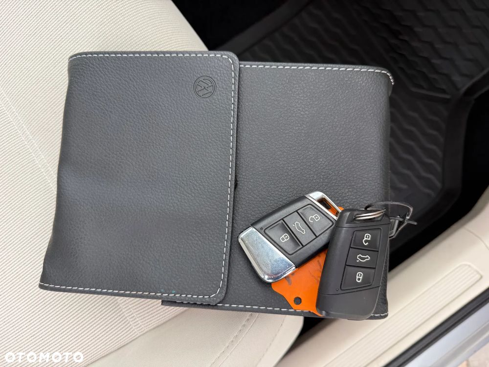 Volkswagen Passat 2.0 TDI (BlueMotion Technology) DSG Highline - 37