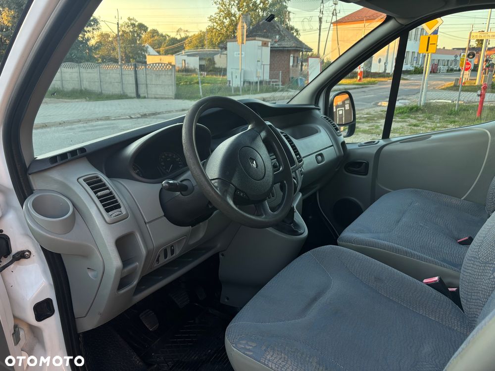 Renault trafic - 5