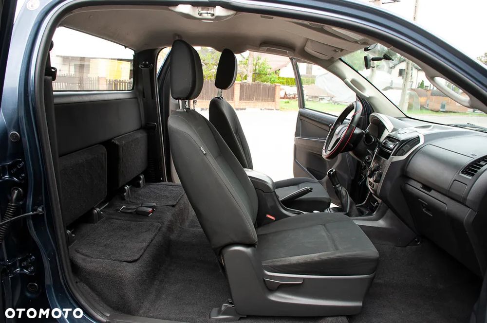 Isuzu D-Max 2.5 SC L - 14