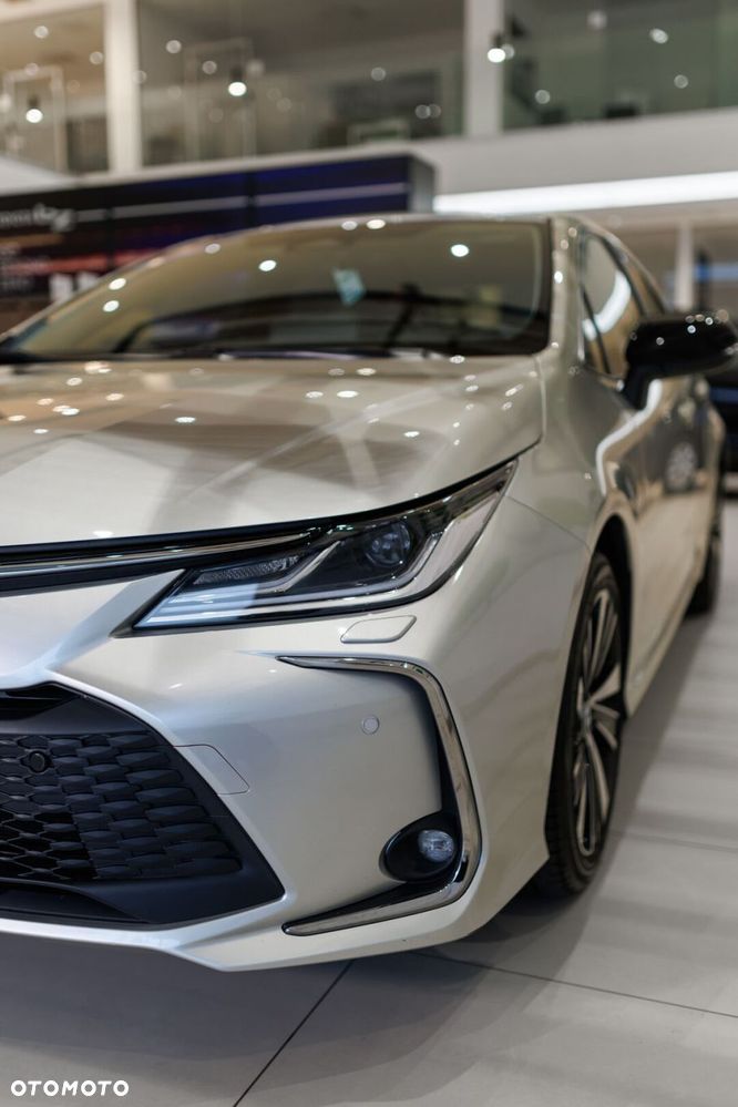 Toyota Corolla 1.8 Hybrid Style - 13
