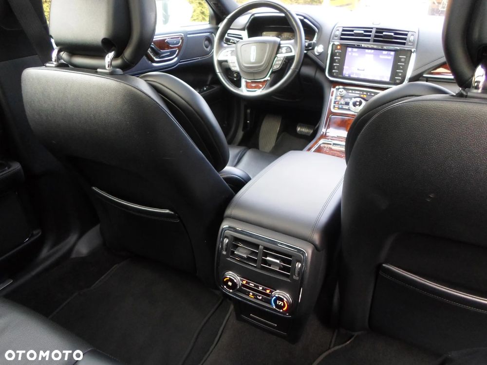 Lincoln Continental - 11