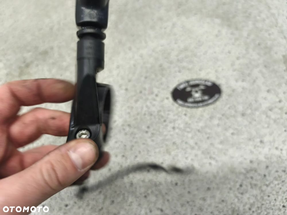 Kierunkowskaz lewa przód, mocowanie kierunkowskazu Triumph Trident 660 2022 - 6