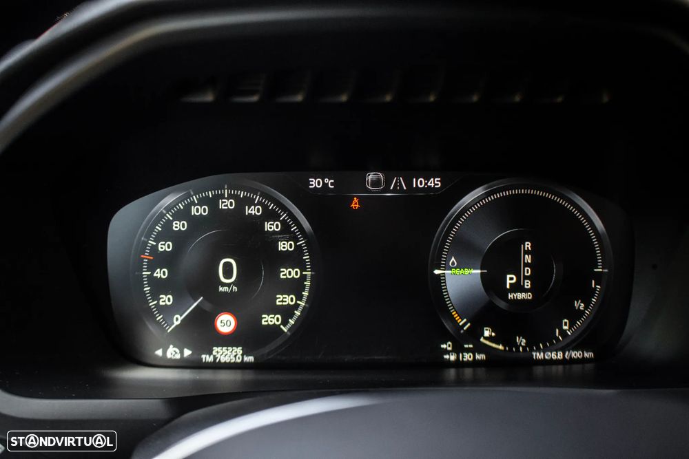 Volvo XC 90 T8 AWD Twin Engine Geartronic Momentum - 16