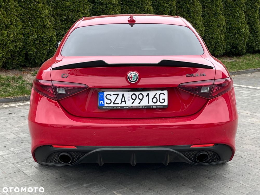 Alfa Romeo Giulia 2.0 Turbo Veloce TI Q4 - 11