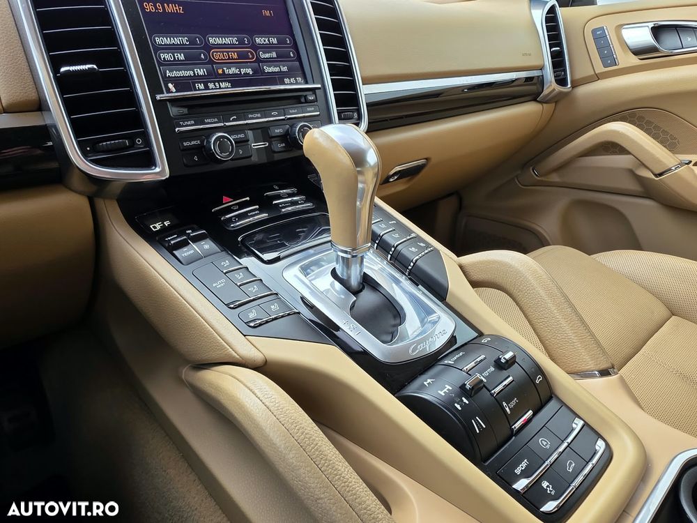Porsche Cayenne 3.0TD TipTronic - 16