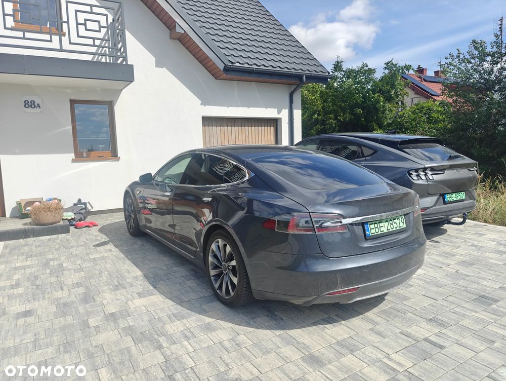 Tesla Model S Long Range Plus - 7