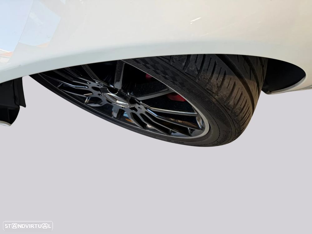 Mercedes-Benz C 180 d Avantgarde Aut. - 12
