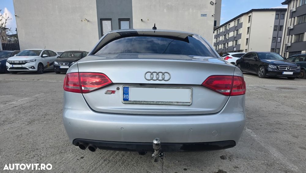 Audi A4 2.0 TDI - 9