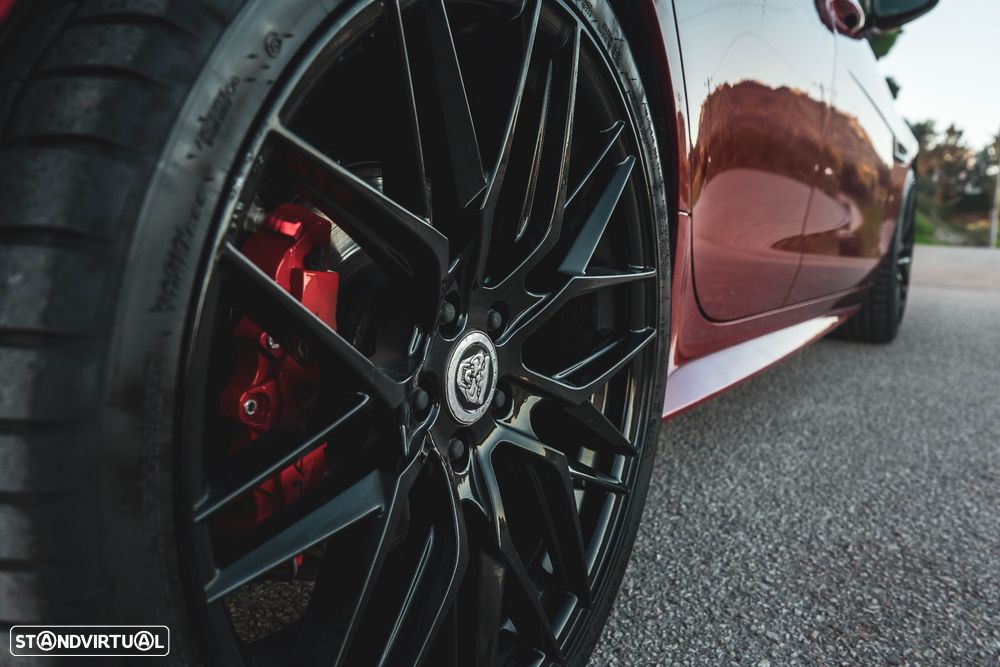 Jaguar XE 2.0 D R-Sport Aut. - 36