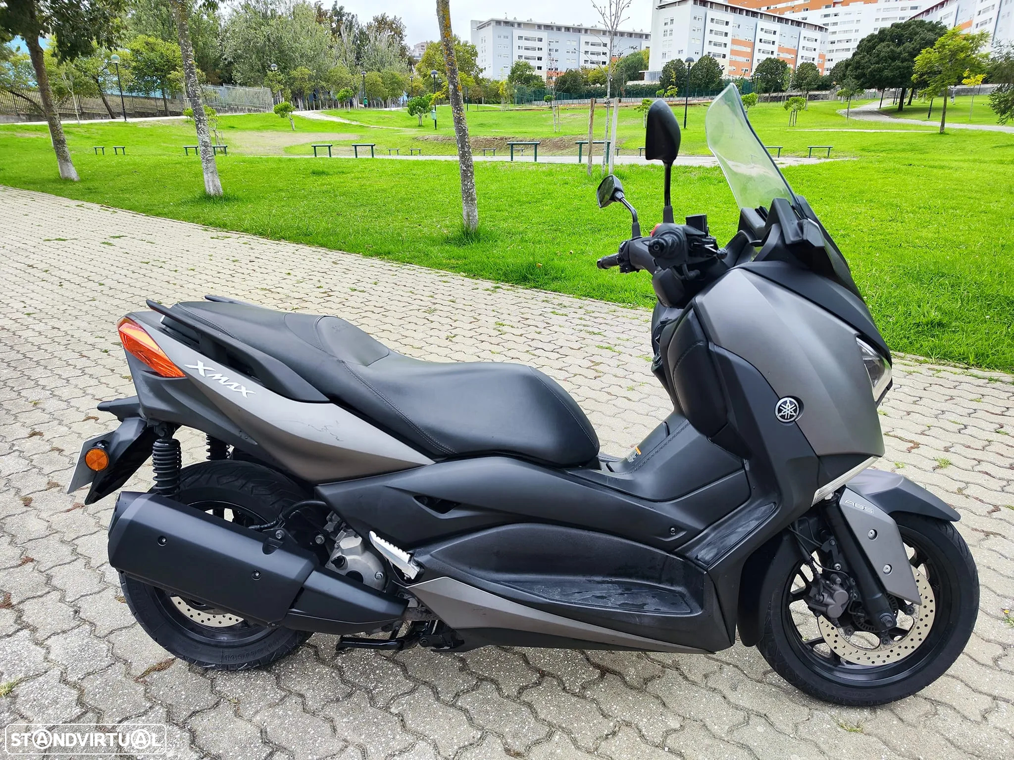 Yamaha X-Max 300 Abs - 14