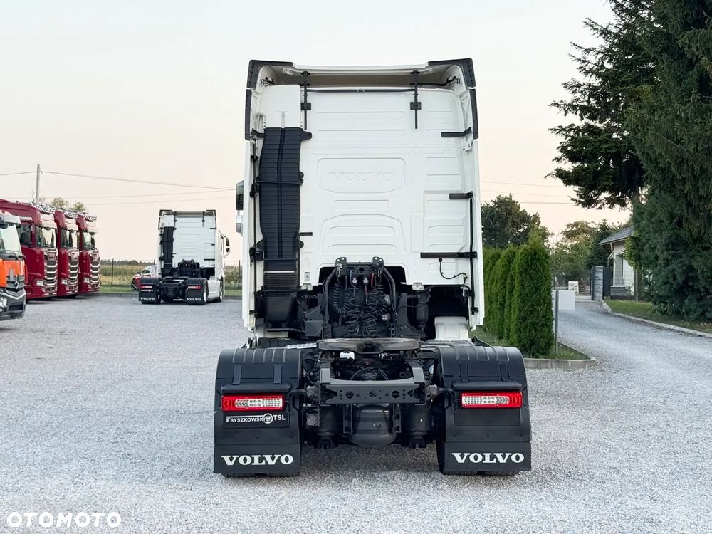 Volvo FH 500 / CAŁE NA PODUCHACH /TELEWIZOR/ACC /  KLIMA POSTOJOWA / XENON / NAVIGACJA / Z NIEMIEC - 15