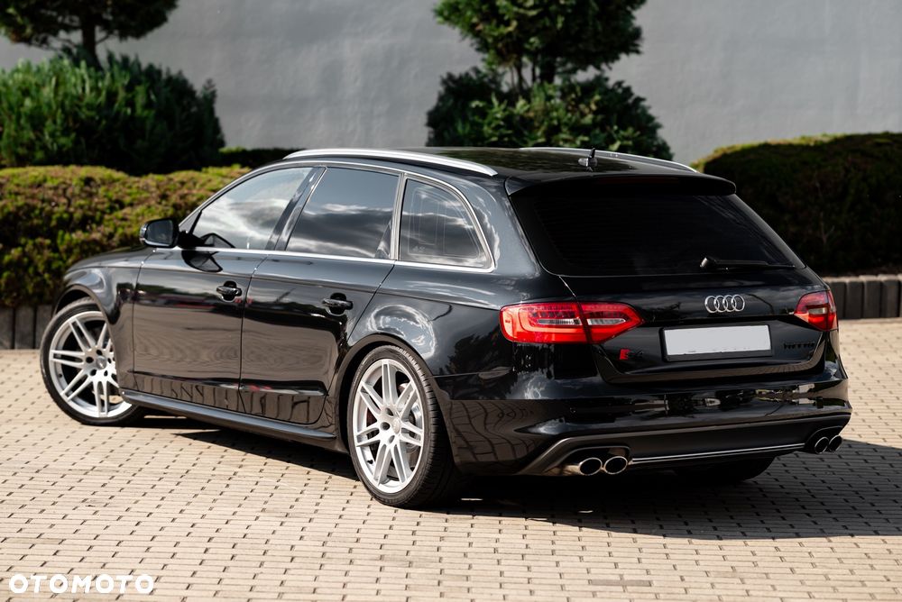Audi S4 Avant S tronic - 13