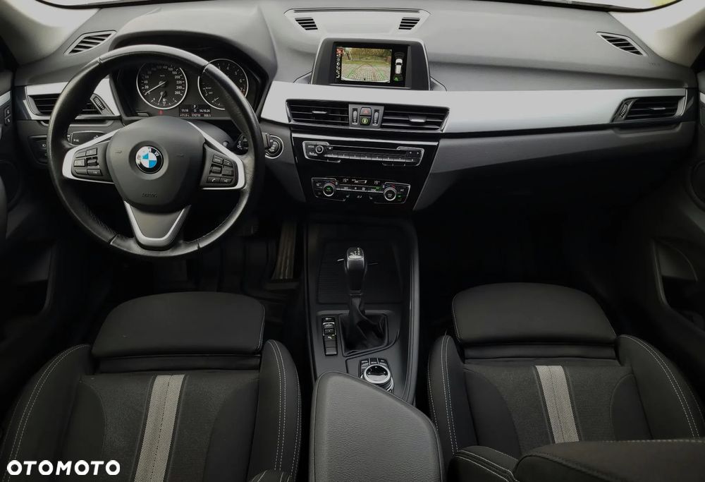 BMW X1 sDrive18i - 10