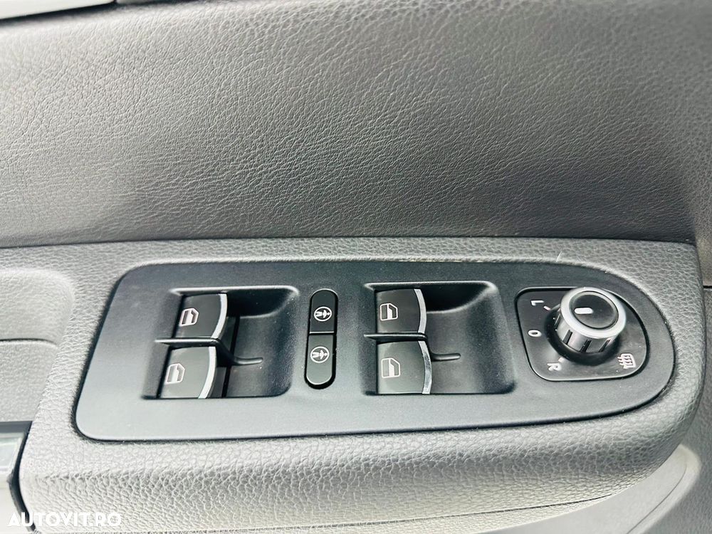 Volkswagen Sharan 2.0 TDI DSG Blue Motion Highline - 12