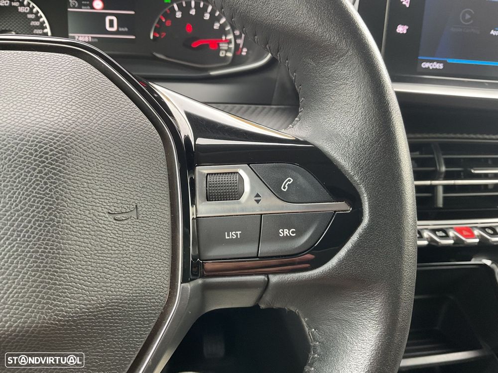 Peugeot 2008 1.2 PureTech Active Pack - 36