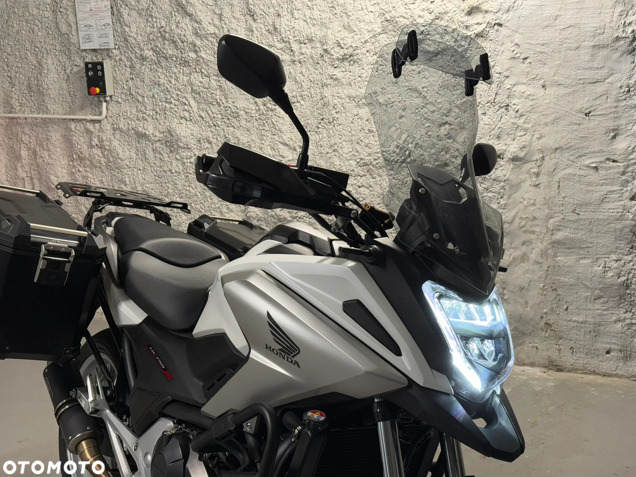 Honda NC - 9