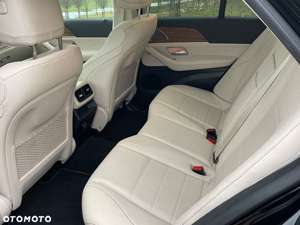 Mercedes-Benz GLE - 13