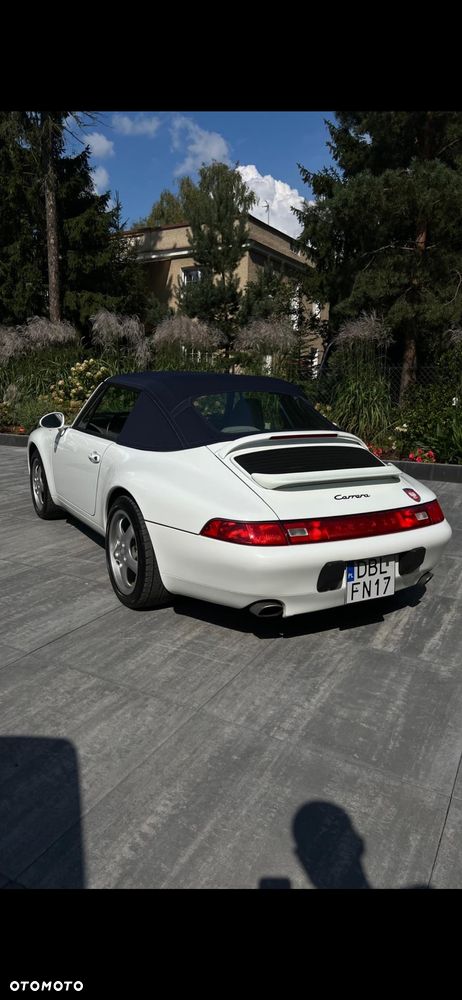 Porsche 911 Carrera - 19
