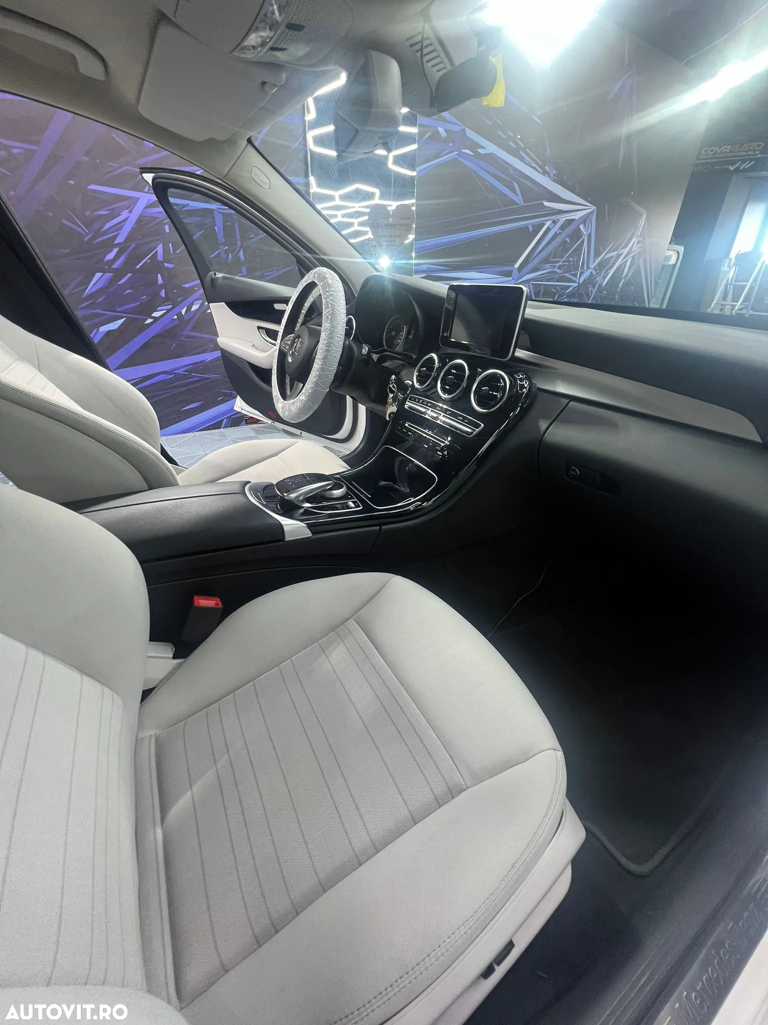 Mercedes-Benz C - 4