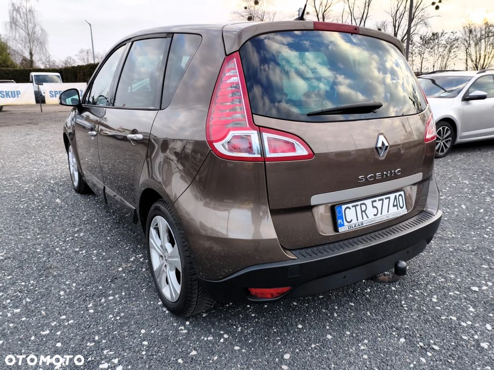Renault Scenic 2.0 16V 140 CVT Dynamique - 9