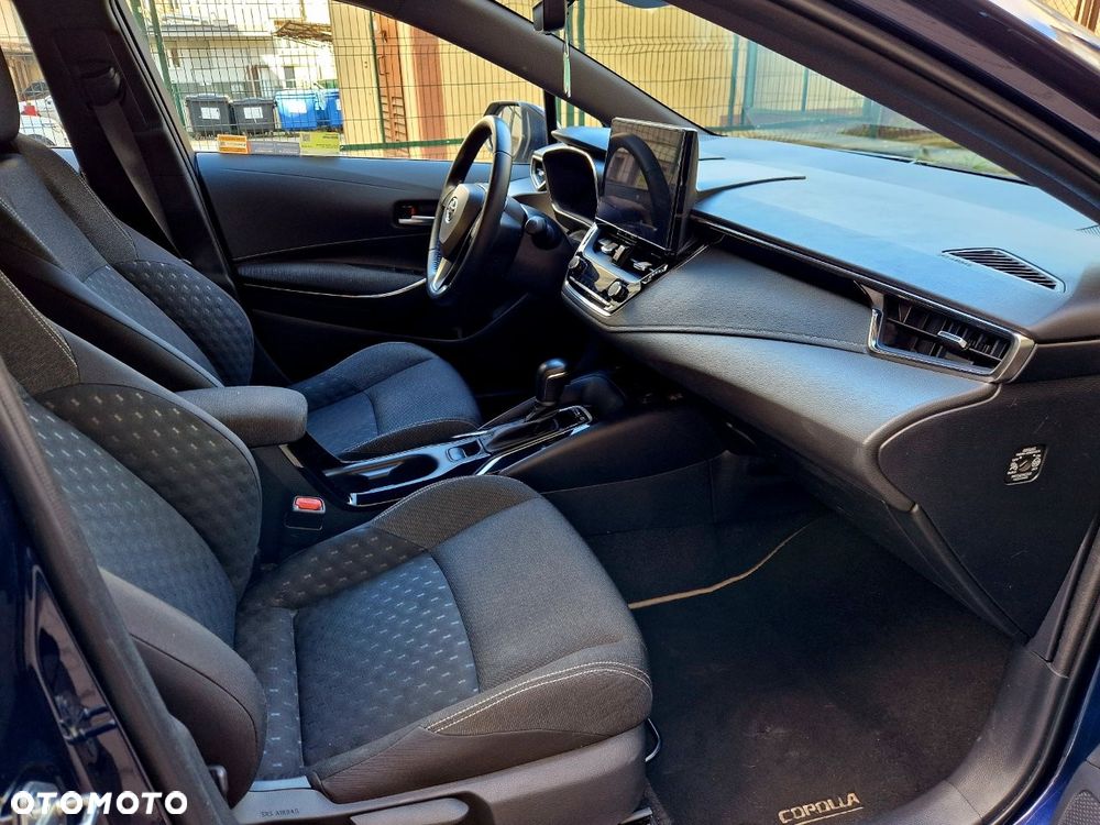 Toyota Corolla 1.8 Hybrid Comfort - 13