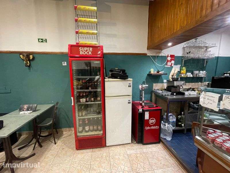 This is the restaurant, bar, pizzeria, kebab shop in Pendão, Queluz. - Grande imagem: 3/12