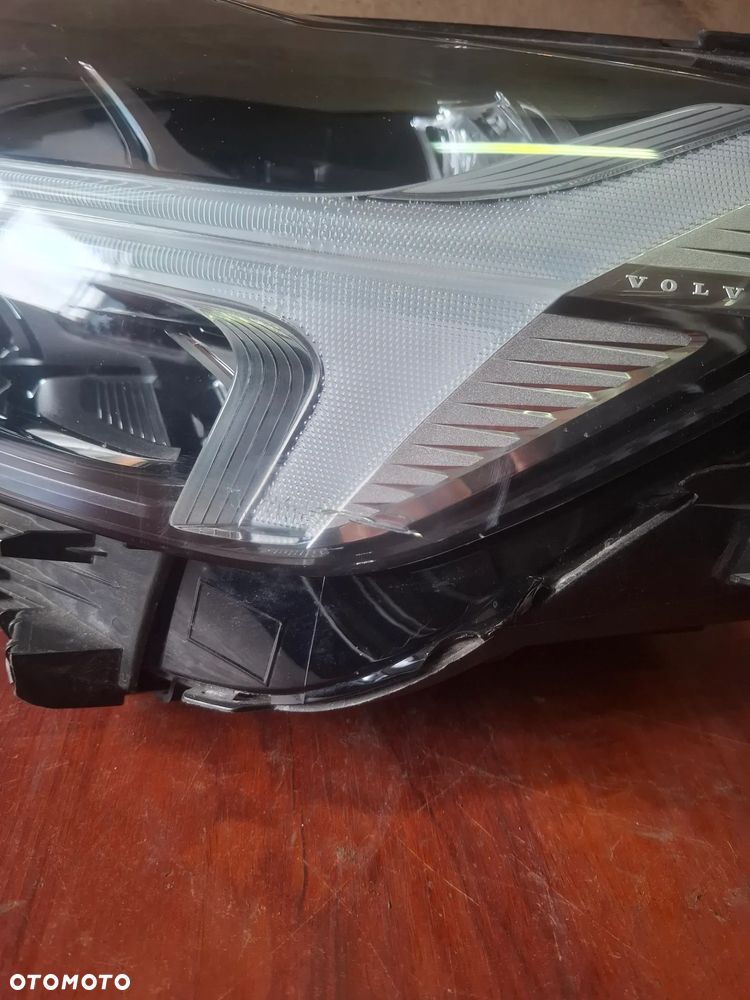 Volvo XC60 II Lampa Lewa Przód Lift Mid Led EU 32337374 - 4