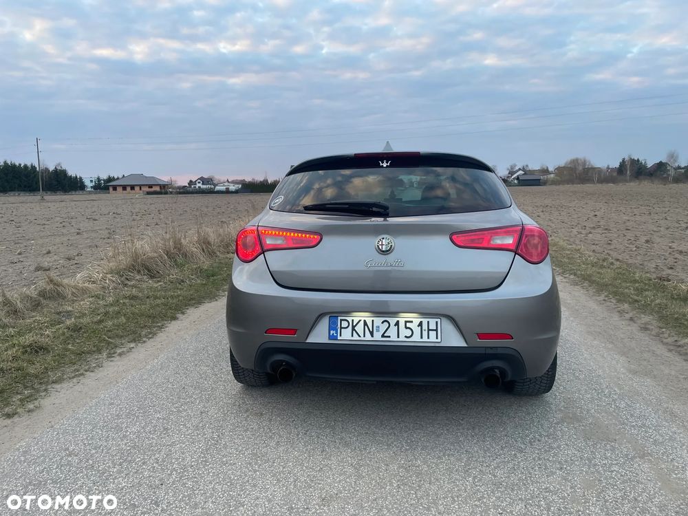 Alfa Romeo Giulietta 1750 TBi Quadrifoglio Verde - 6