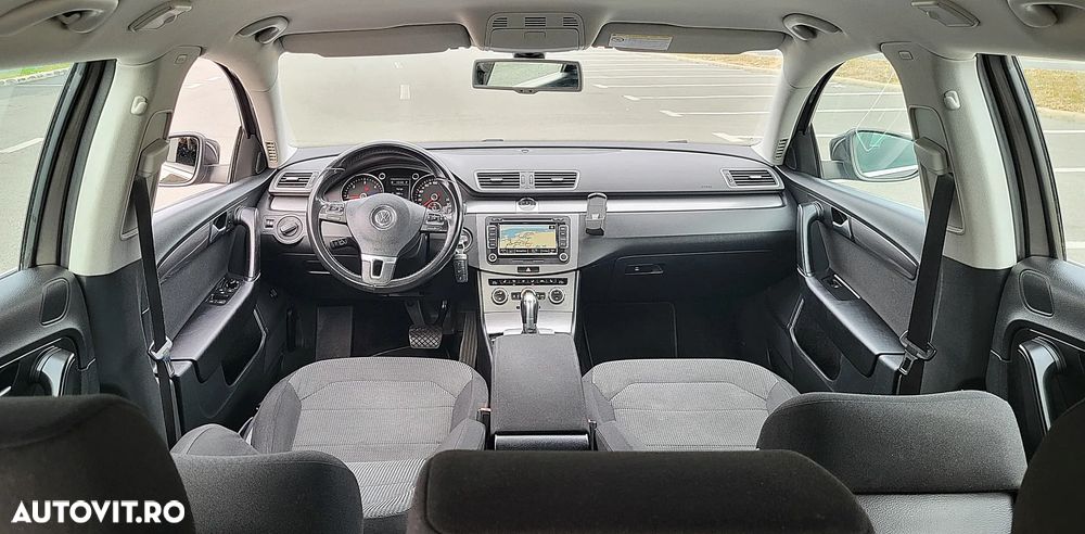 Volkswagen Passat Variant 2.0 TDI BlueMotion Technology DSG Comfortline - 25