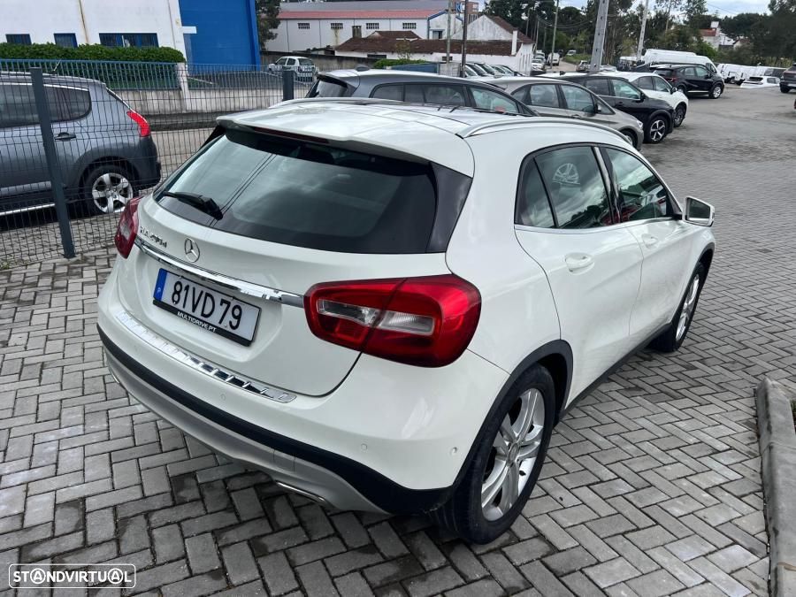 Mercedes-Benz GLA 200 d - 3