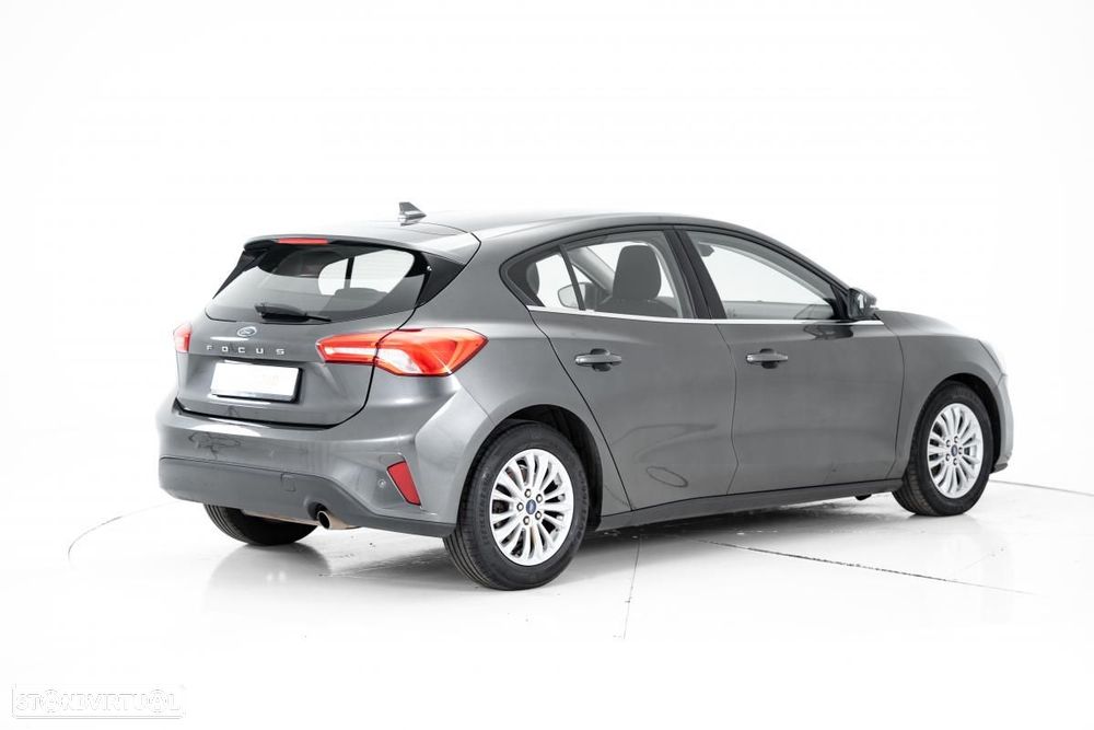 Ford Focus 1.5 TDCi EcoBlue Titanium - 4
