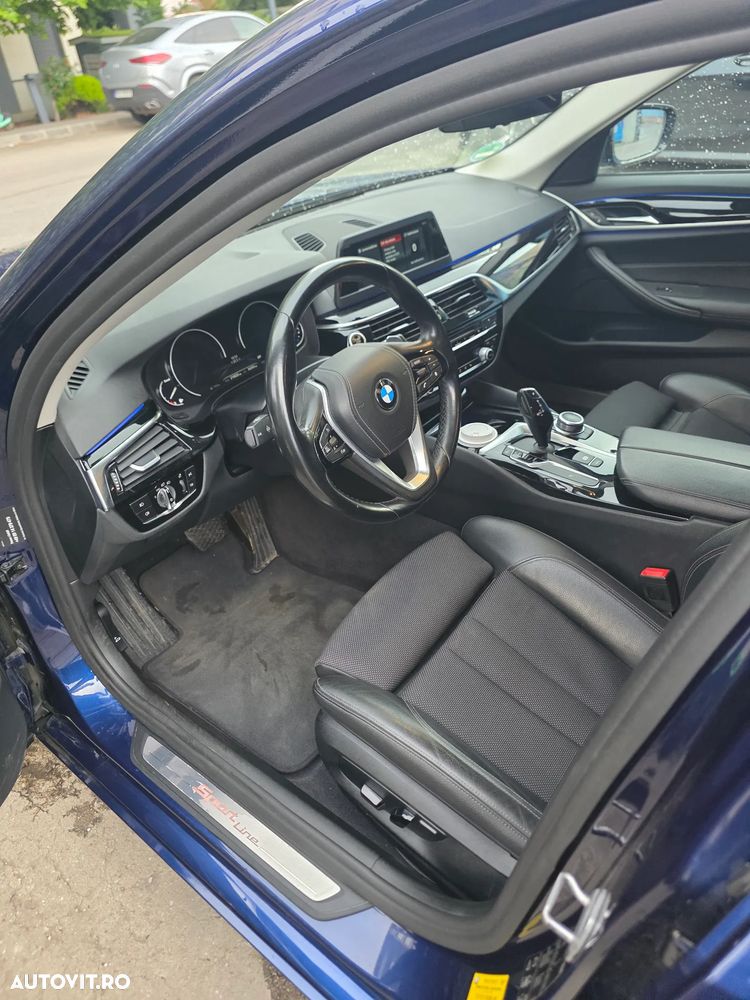 BMW Seria 5 520d xDrive Aut. Sport Line - 2