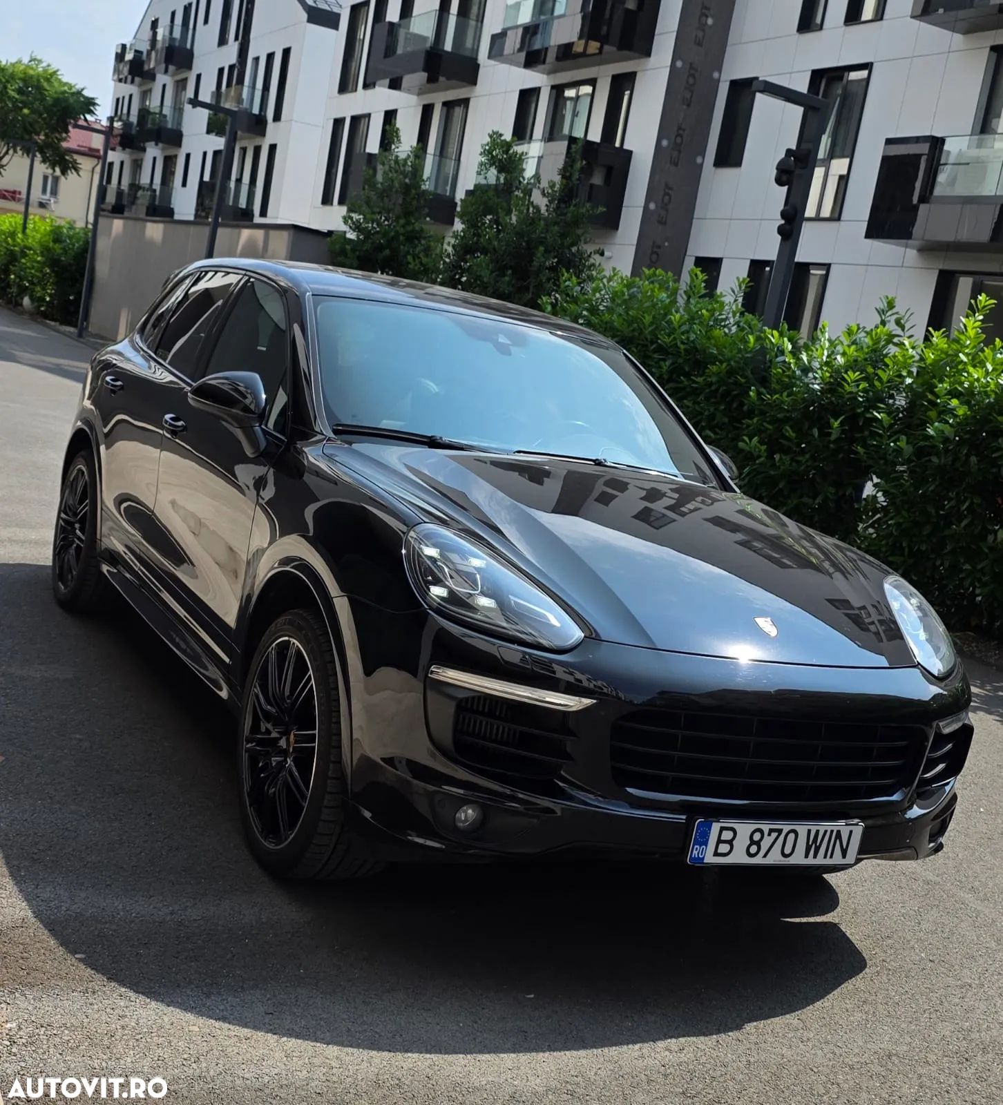 Porsche Cayenne 3.0 L - 1