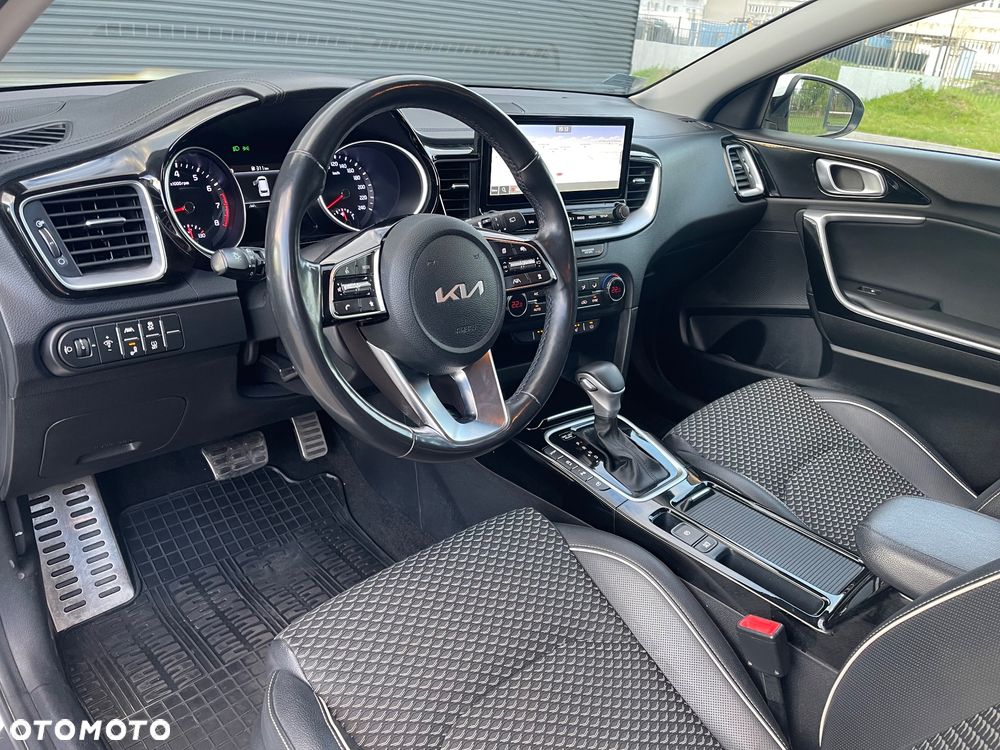 Kia Ceed 1.5 T-GDI Business Line DCT - 17