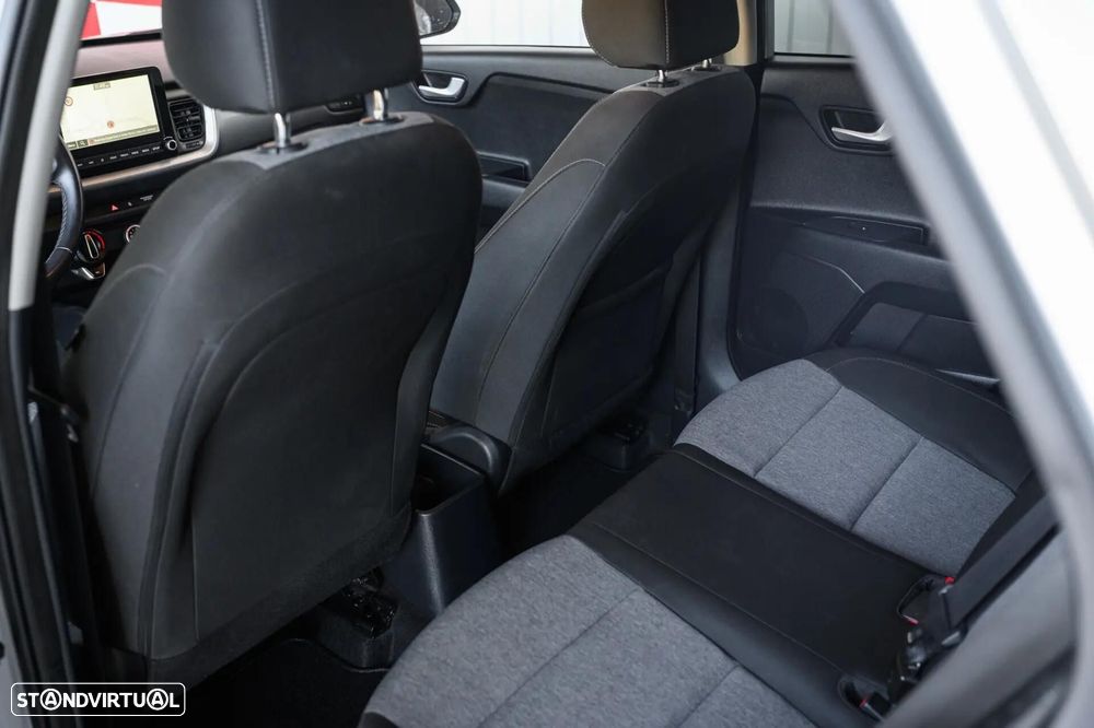 Kia Stonic 1.2 MPi Vibe - 32