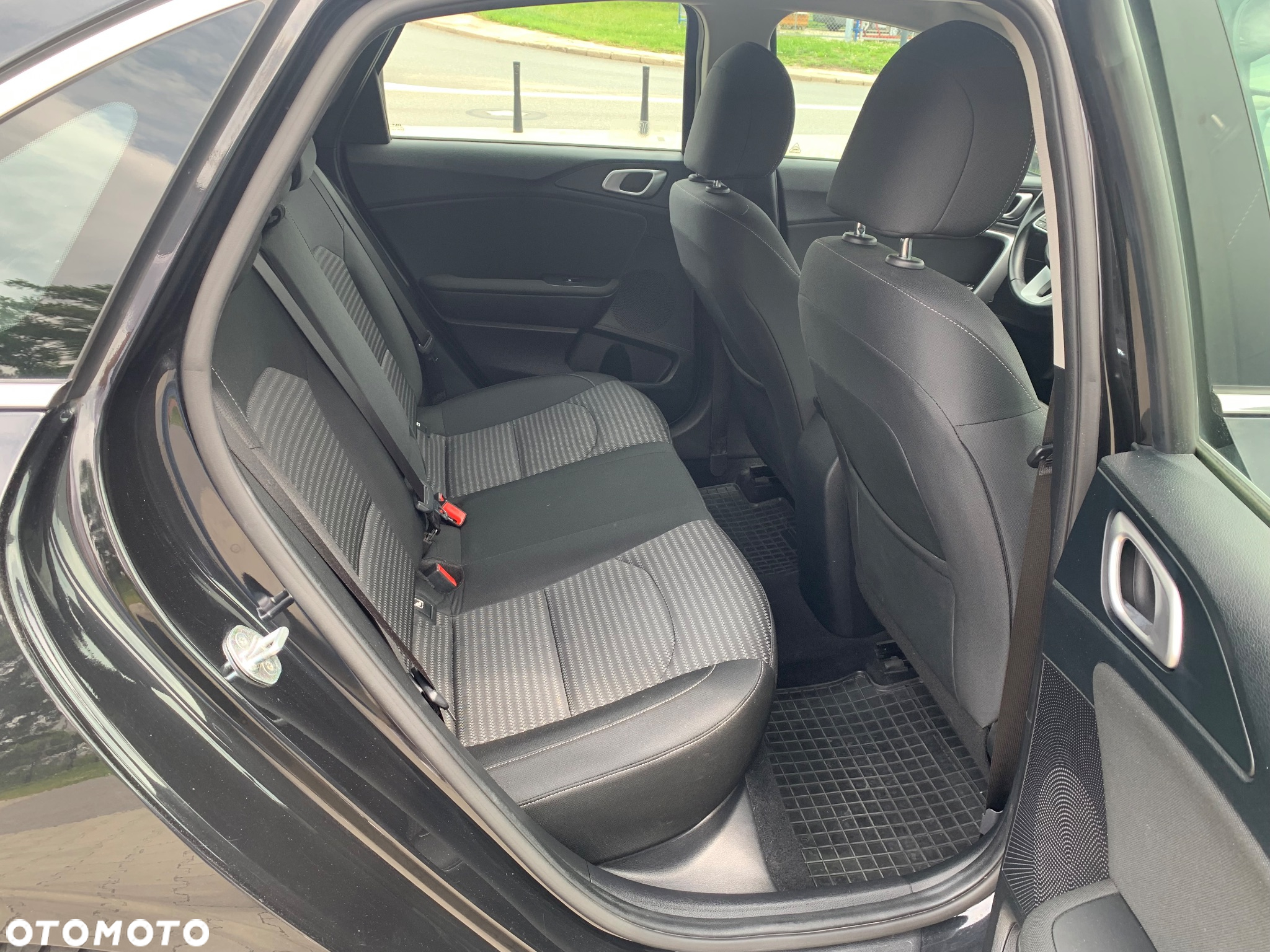 Kia Ceed 1.5 T-GDI Business Line - 24