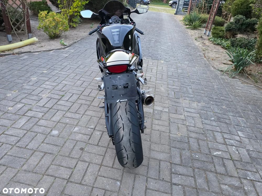 Honda CBR - 6