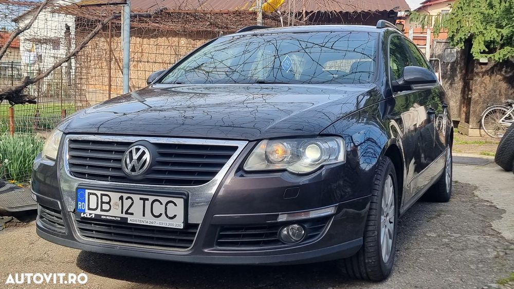 Volkswagen Passat 2.0 TDI DPF DSG Highline - 1