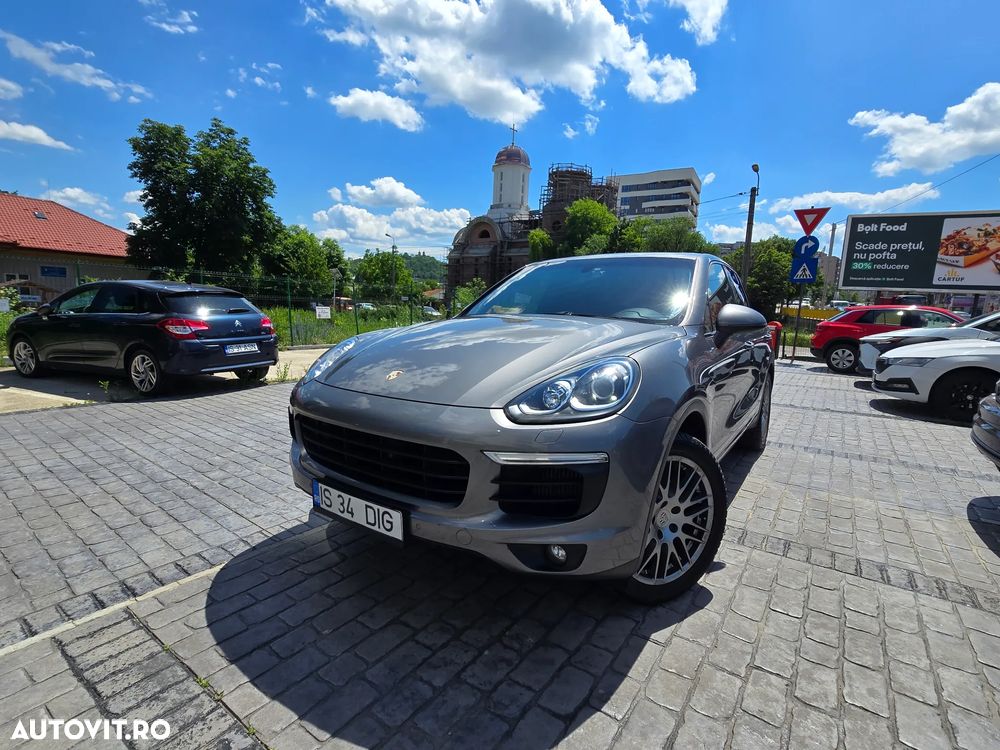 Porsche Cayenne - 6