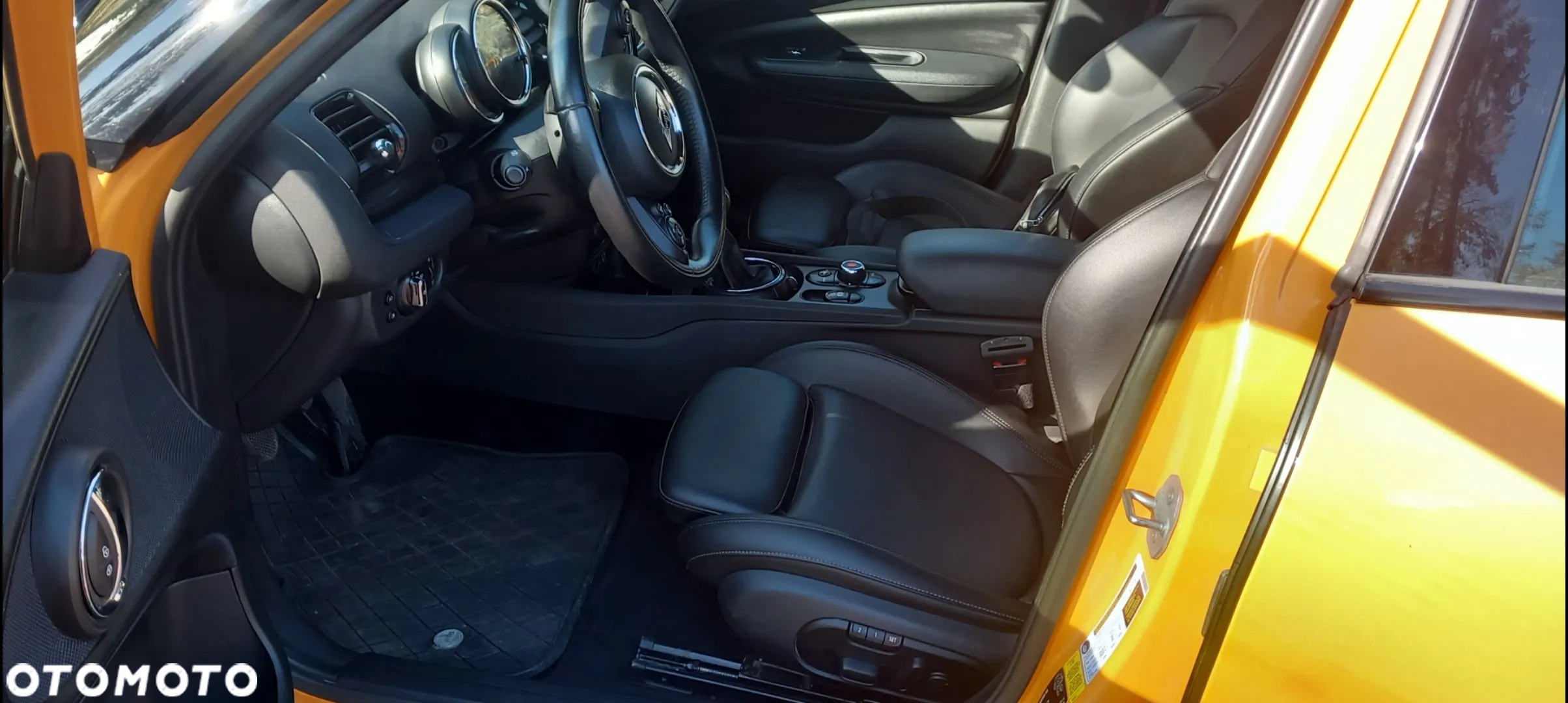 MINI Clubman Cooper Untold Edition - 28