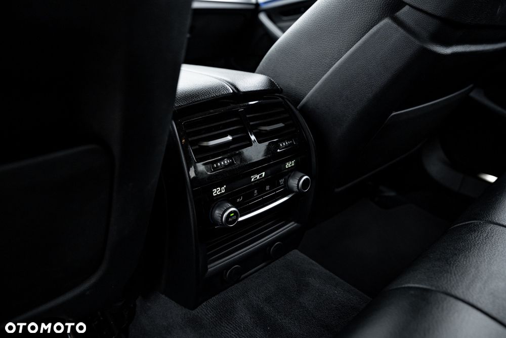 BMW Seria 5 520d xDrive Sport Line sport - 21