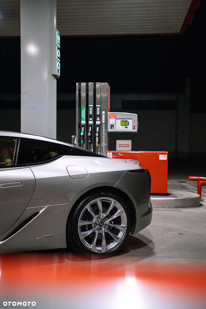 Lexus LC 500h Launch Edition - 5