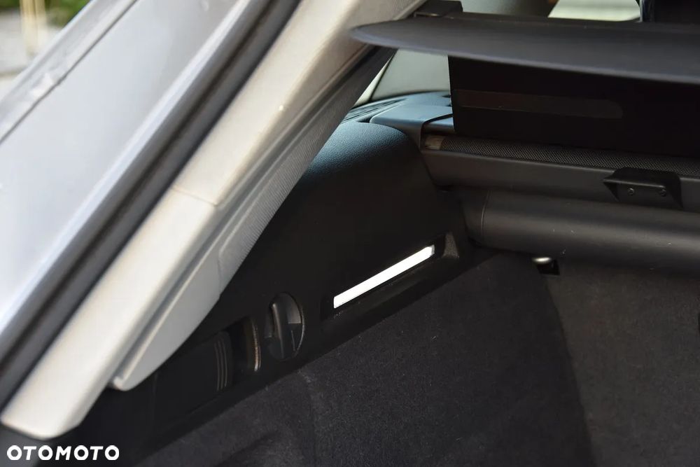 Audi A4 Avant 2.0 TDI S tronic - 13