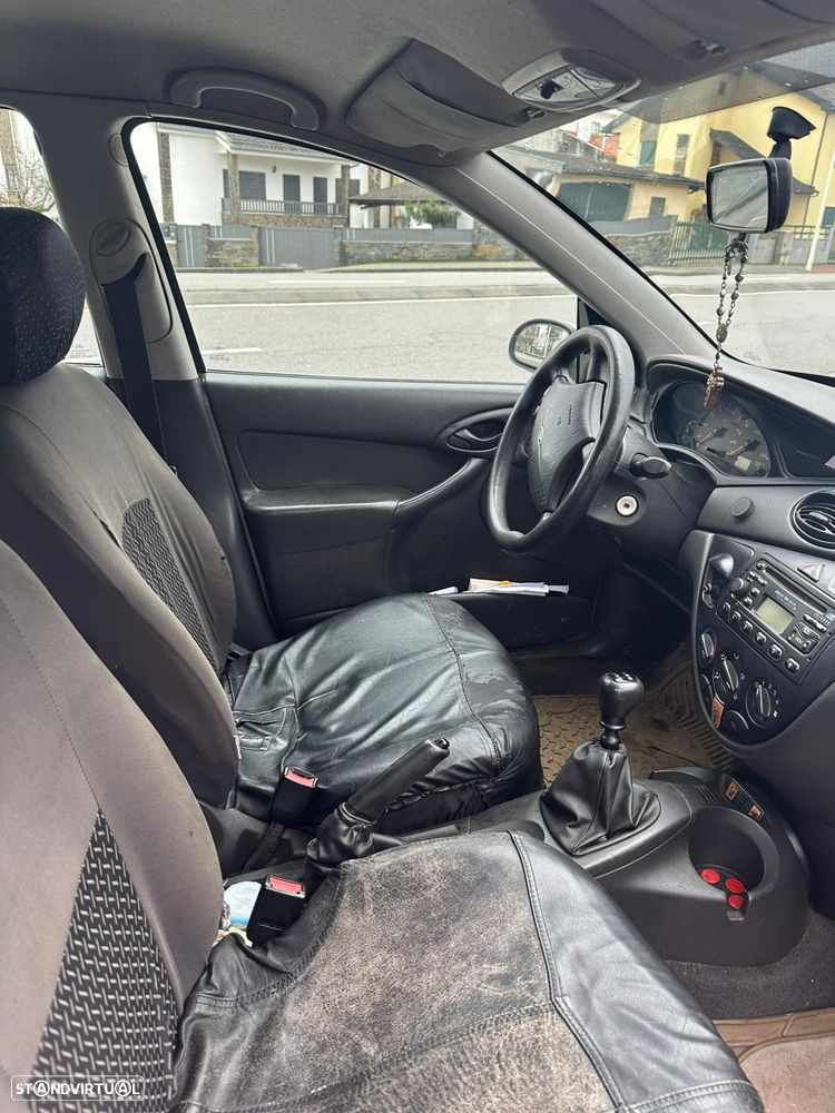 Ford Focus - 7
